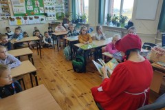 b4efb151-57b6-40c0-b840-51fd2bbd4775