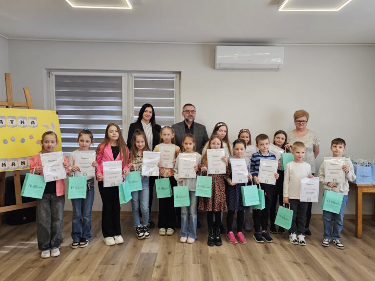 Kolorowe kartki wielkanocne