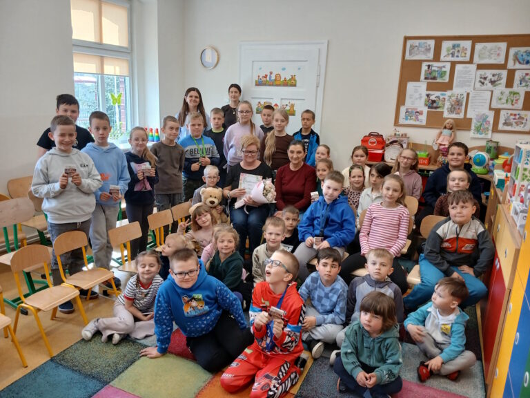 Dzień książki z misiem Bajdusiem